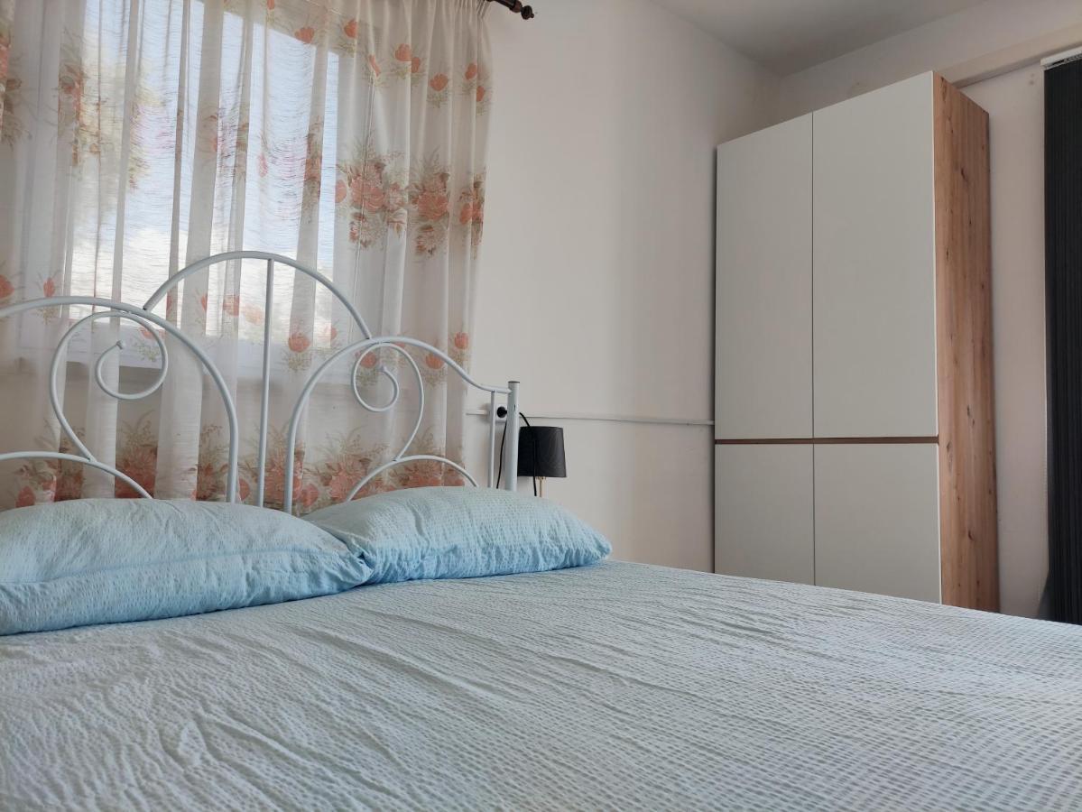 Apartmani Irena Veprinac Exterior photo
