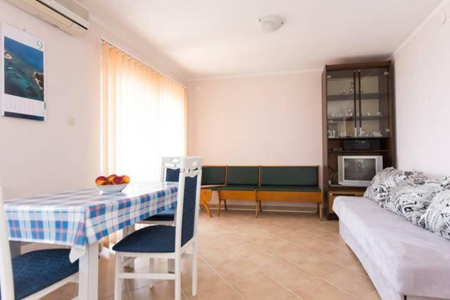 Apartmani Irena Veprinac Exterior photo